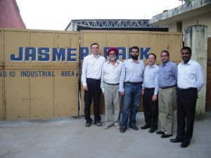 The Jasmer management team (l to r):  Tony Vavrek–Project Manager, Kiwiplan Asia-Pacific; Jatinder Singh – Chairman, Jasmer Pack; Jagdeep Singh – Director, Jasmer Pack; Christopher Loh – General Manager, Kiwiplan Asia-Pacific; Chiran Sastry; and Vishal Garg – Executive Director, Jasmer Pack.